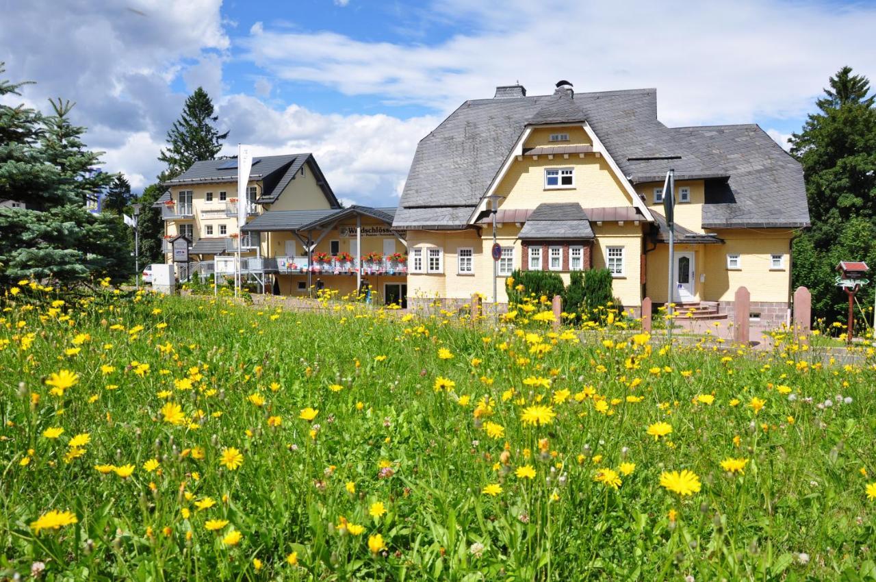 Gaststaette & Pension Waldschloesschen Oberhof  Bagian luar foto