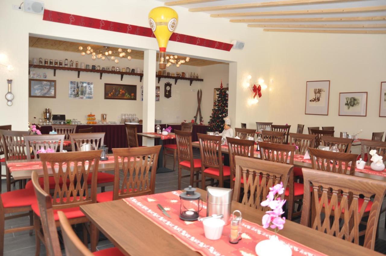 Gaststaette & Pension Waldschloesschen Oberhof  Bagian luar foto